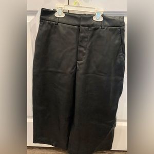 Zara Faux Leather Culottes - Perfect Condition, only worn once
Size: S